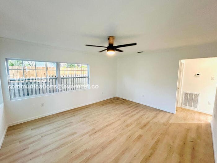 Building Photo - 3032 56th St S