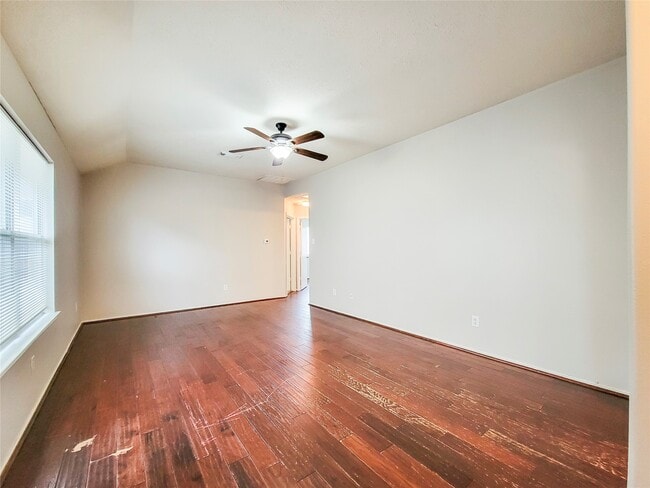 Building Photo - 7206 Daniel Spgs Ln