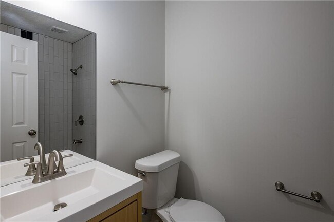 Building Photo - 9250 Woodgreen Way