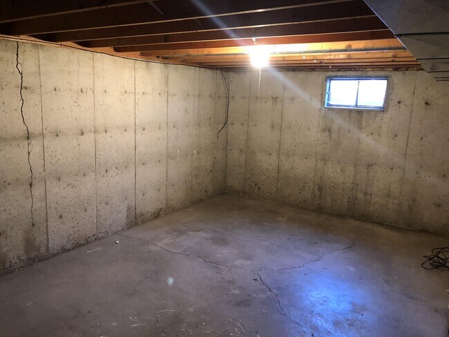 Building Photo - 3101 Westgate Dr S