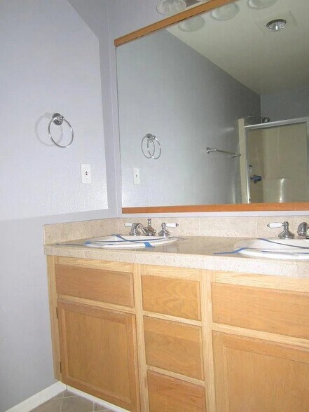 Building Photo - 10833 SE 172nd St