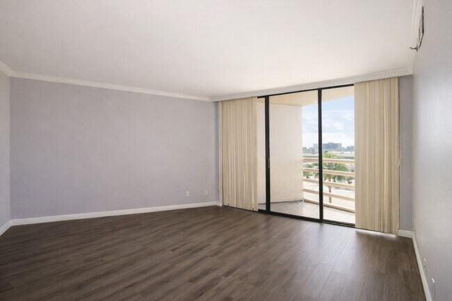 Building Photo - 3525 Sage Rd