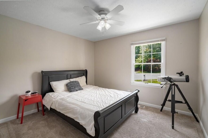 Building Photo - 2795 Bentwood Dr