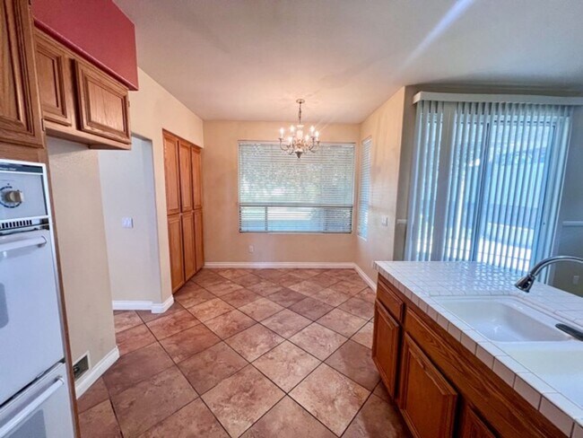 Building Photo - Wonderful 4 bedroom Temecula home for LEASE!