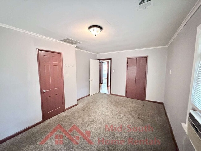 Building Photo - 1596 Pennsylvania St