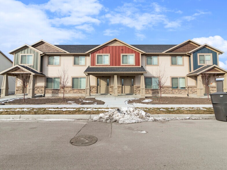 Building Photo - 60 S 480 W