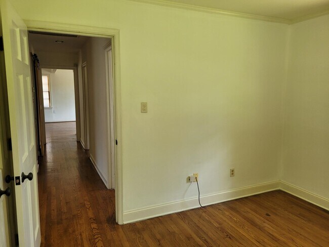 Building Photo - 4892 Carnes Ave