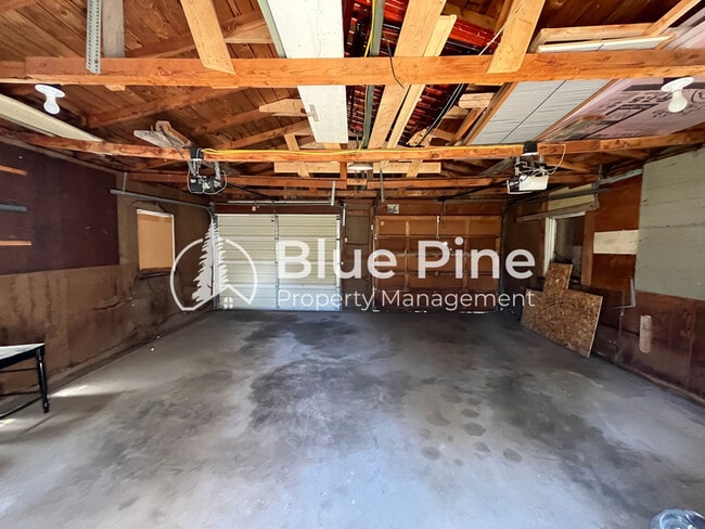 Building Photo - 542 K St