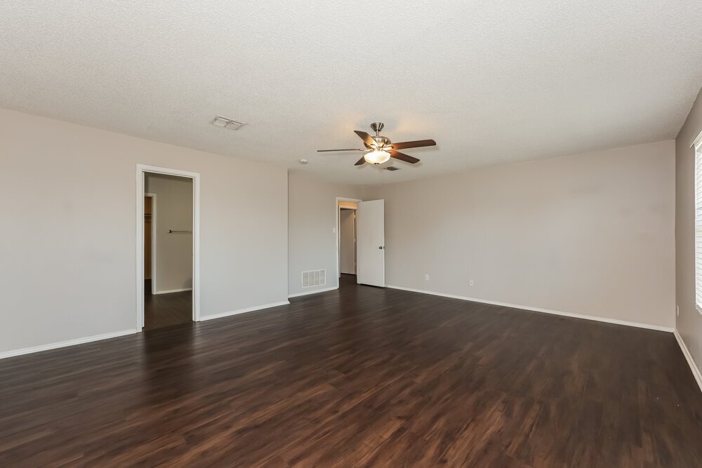 Building Photo - 8750 Gray Fox Ct