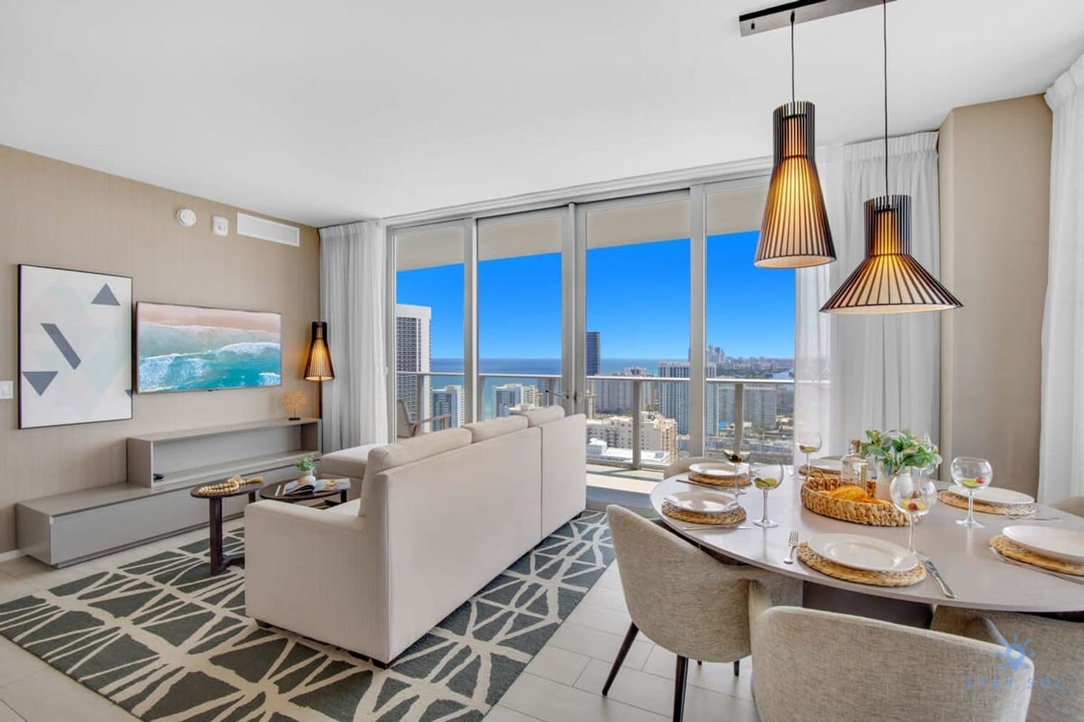 Building Photo - 4010 S Ocean Dr
