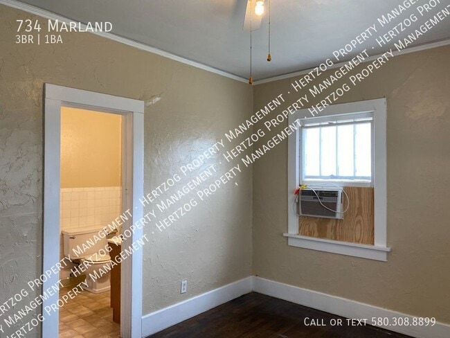 Building Photo - 734 Marland-