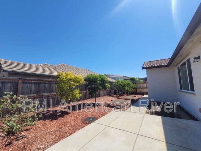 Building Photo - 4542 Streambed Dr