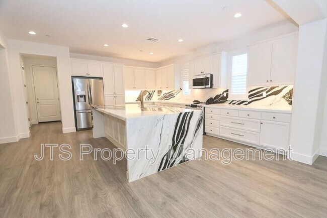 Building Photo - 4988 Amina Fair Way