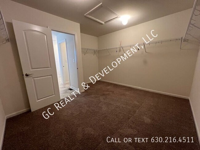 Building Photo - 846 Harwood Ave