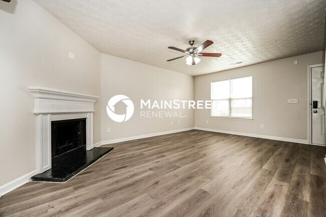Building Photo - 4 Bedroom Pet-Friendly Home in LITHONIA, GA with Main Street Renewal