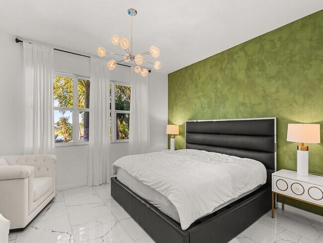 Building Photo - 11828 SW Lyra Dr.