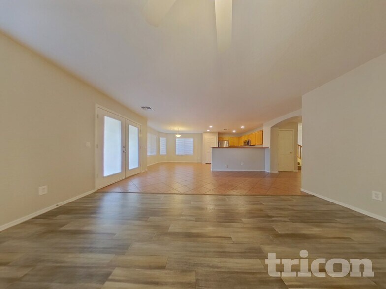 Building Photo - 24172 W Desert Bloom St