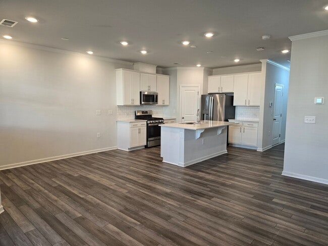 Building Photo - Modern 3-Bedroom Townhome in Copley Farms,...