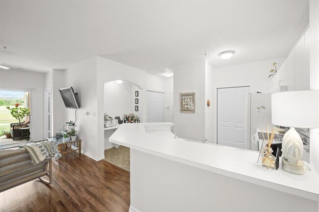 Building Photo - 520 Florida Club Blvd