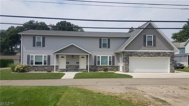 Primary Photo - 110 N Kapitzky Dr