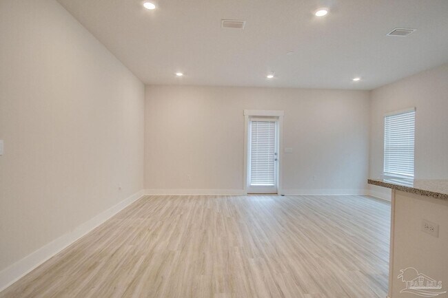 Building Photo - 9400 Nature Crk Ln