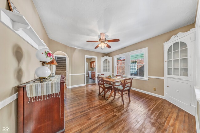 Building Photo - 850 N Butler Ave