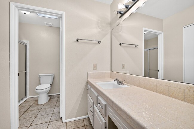 Building Photo - 510 W Cll Lago