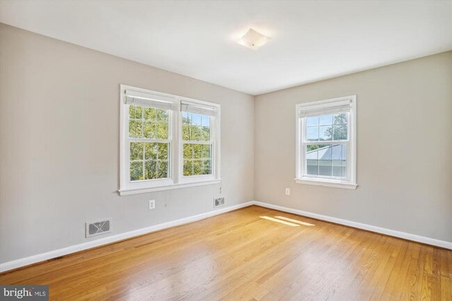 Building Photo - 6139 Tompkins Dr