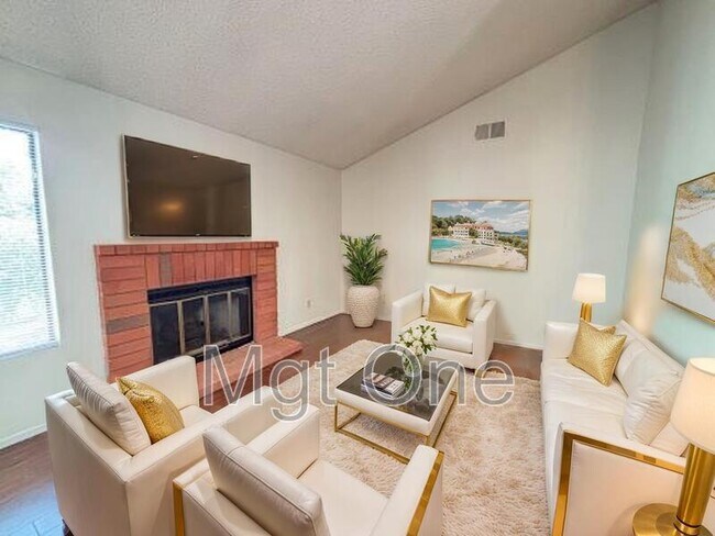 Building Photo - 14690 Agave St