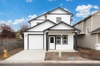 Building Photo - 2246 Chaffee St
