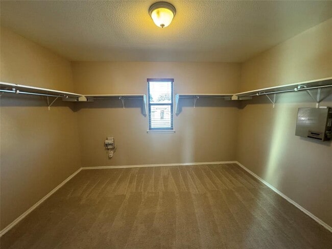 Building Photo - 500 Springbrook Rd