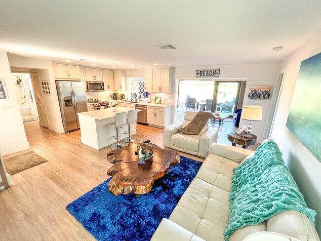 Building Photo - 3950 Estero Bay Ln