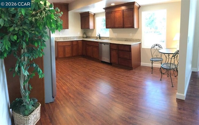 Building Photo - 1448 Rosal Ln