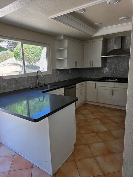 Building Photo - 461 Ridgeview Ct