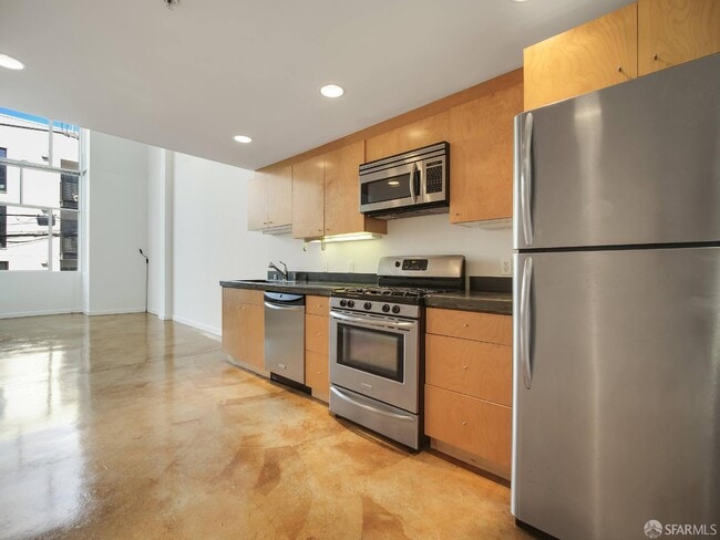 Building Photo - 52 Rausch St