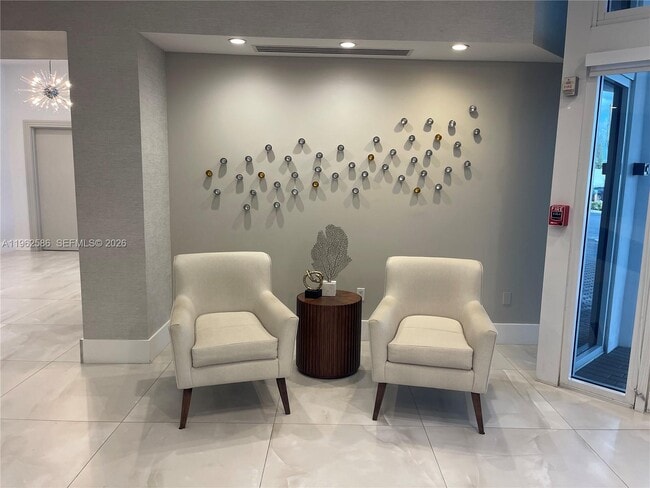 Building Photo - 3001 S Ocean Dr