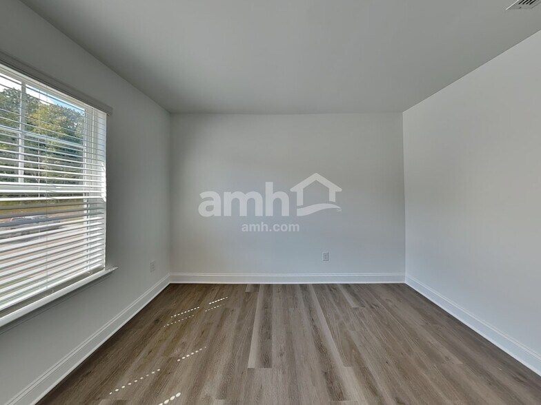 Building Photo - 3530 Jefferson Cor Ln