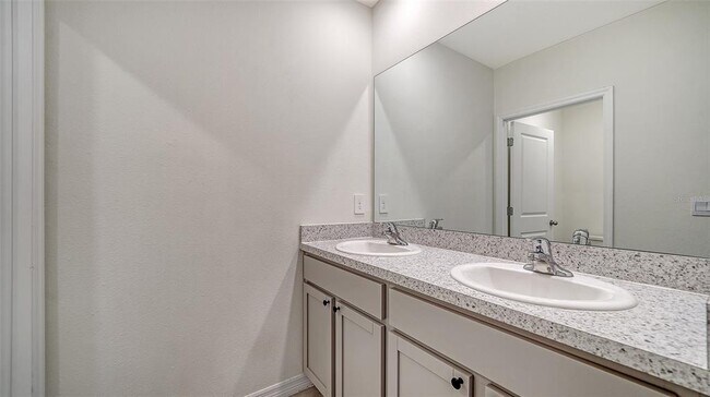 Building Photo - 12728 Lateral Root Dr