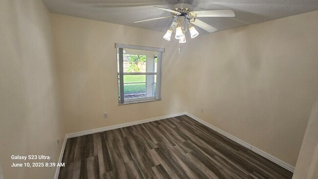 Building Photo - Charming 3 Bedroom, 2 Bath, 2 Car Garage H...