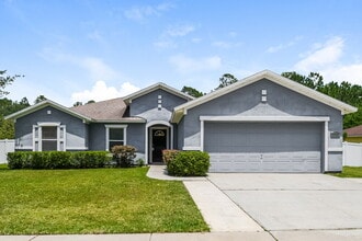 Building Photo - 11701 Carson Lake Dr W