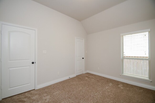 Building Photo - 1326 Watercrest Park Ln