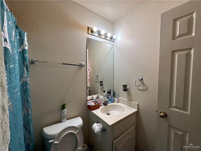 Building Photo - 7 Inspiration Rd