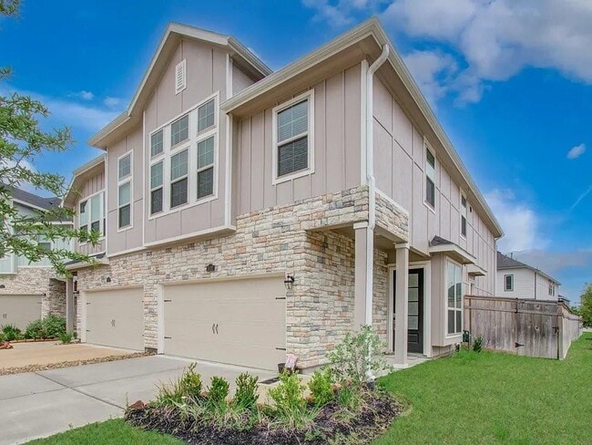 Building Photo - 5502 Amber Brook Ln