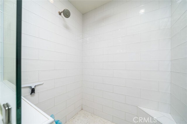 Building Photo - 1025 Kent Dr