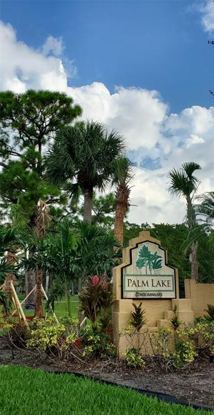 Building Photo - 4831 Via Palm Lakes