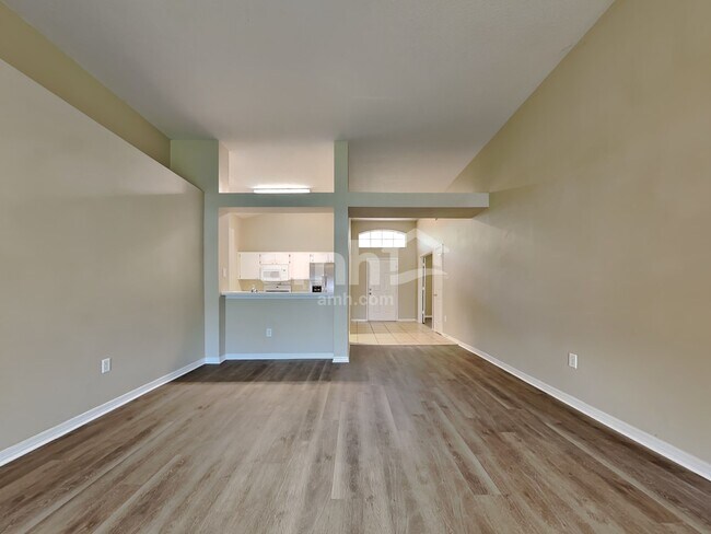 Building Photo - 1750 Kirtley Dr
