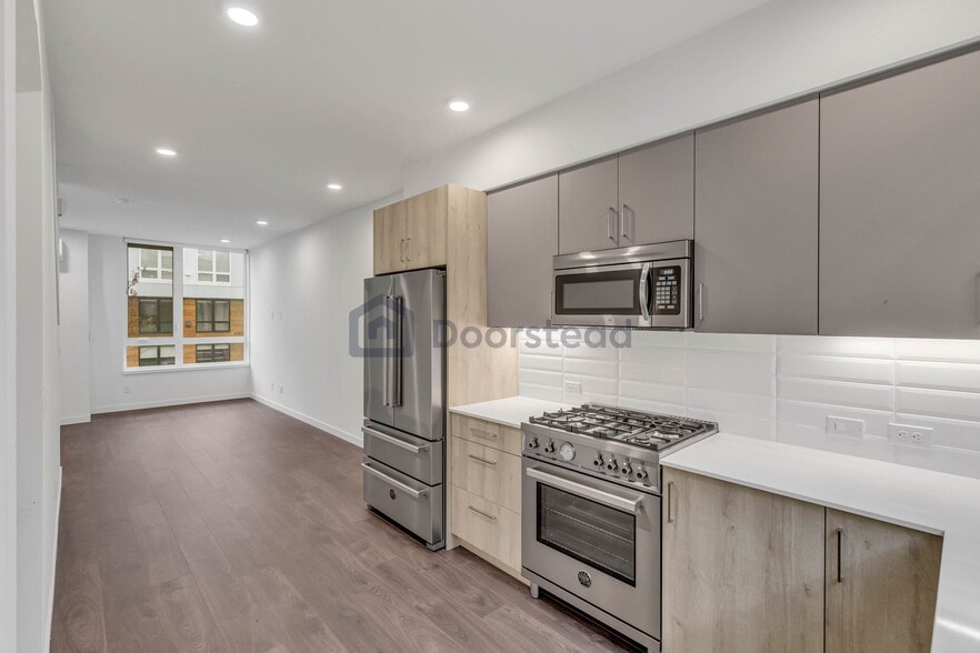 Building Photo - 6309 9th Ave NE