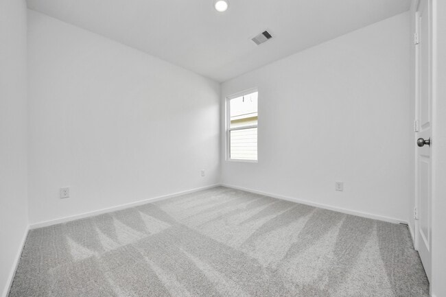 Building Photo - 29643 Knollwood Bay Rd