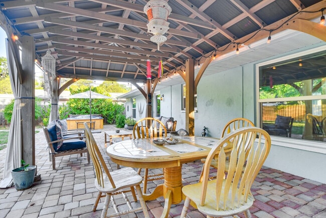 Building Photo - 7100 6th Ave N