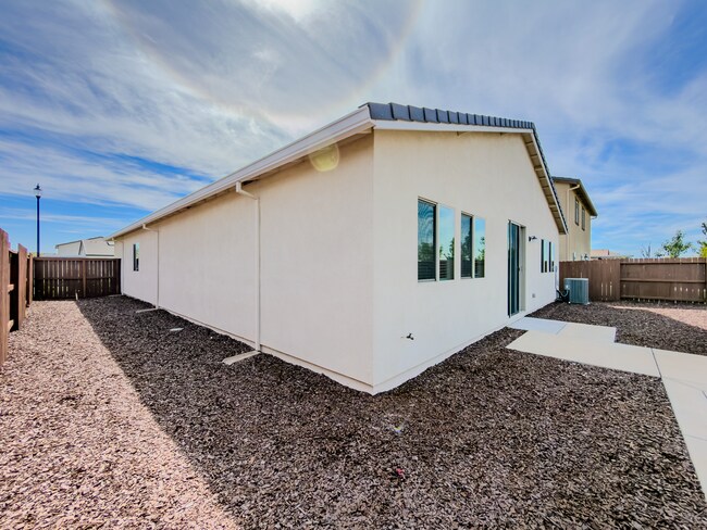 Building Photo - 2048 Ballet Way